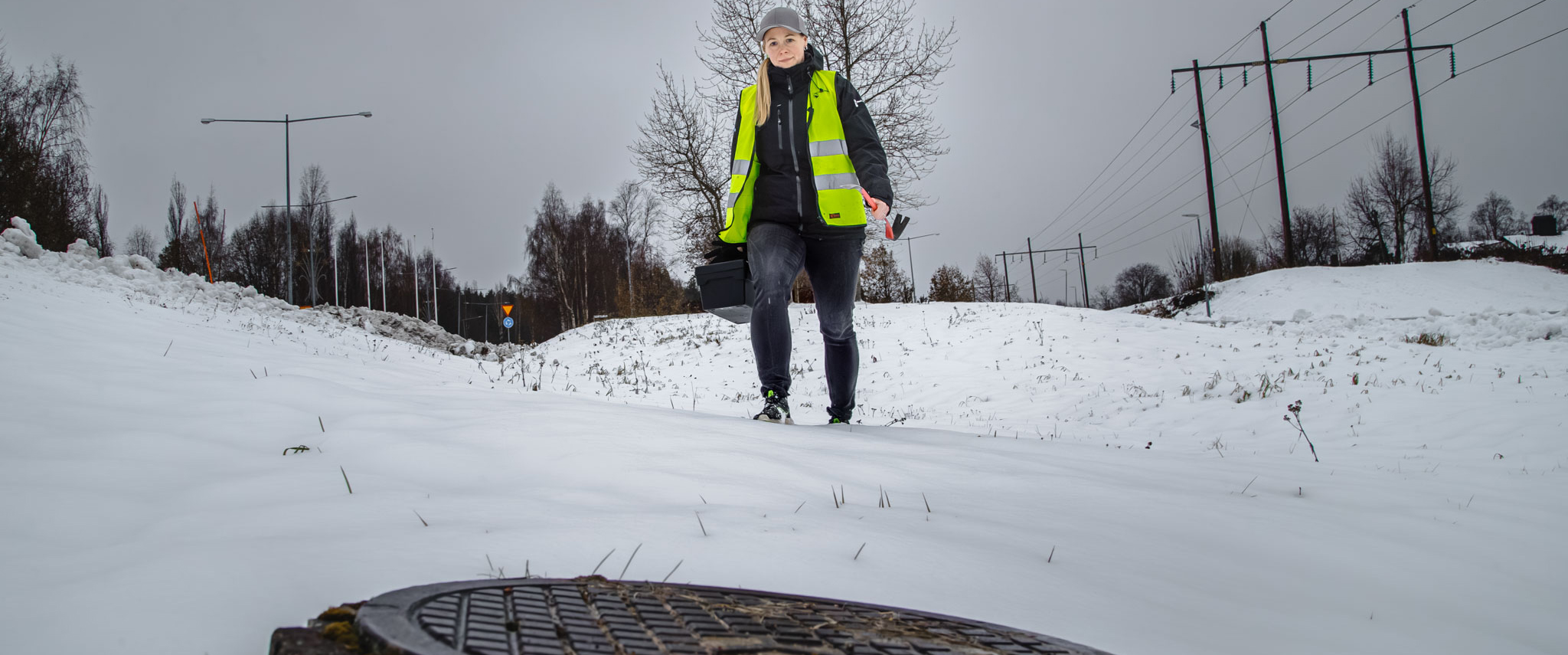 Lisa jobbar bland annat med att inspektera kommunens cirka 3 000 enskilda avlopp. 