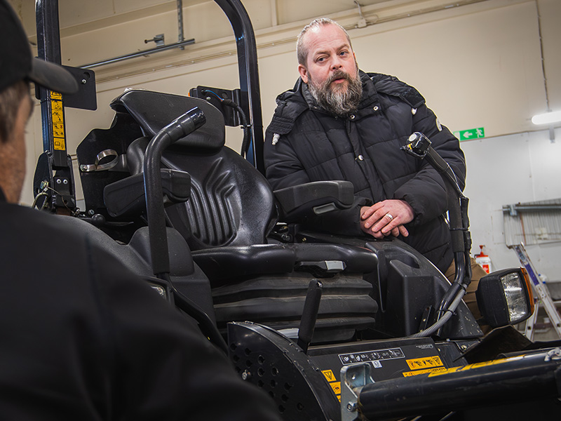 Del av den verkstad som Gatuavdelningen servar fordonsparken i.