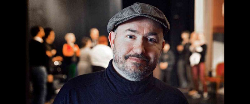 Glada Hudiks Pär Johansson inspirerar och bjuder på världspremiär av filmen Vi kan mer vid frukosten 13 mars.