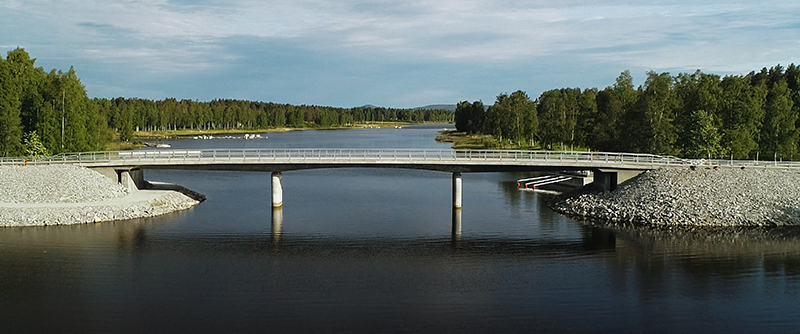 Den nya bron över Fårösundet.
