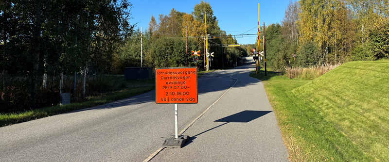 Järnvägsövergången vid Durrnäsvägen är en av övergångarna som stängs under spårarbetena. 