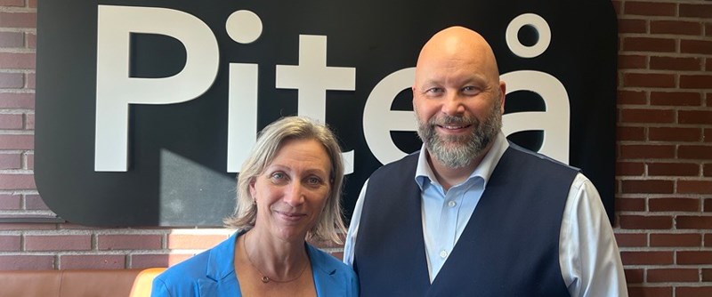 Inköpschef Gun Nilsson och kommunalråd Patric Lundström är nöjda med det fina resultatet i Företagarnas undersökning.