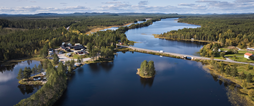 Piteås glesbygd definieras som områden där restiden till Piteå centrum överstiger 40 minuter, området som innefattar detta hör till det som avgränsas till Markbygden. 