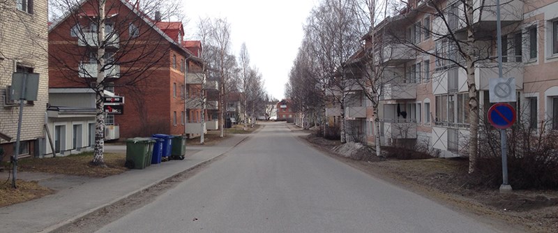 Västergatan blir en trafiksäker gata med ett sammanhängande gångstråk. 