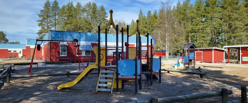 Vy över Röda huset, Bergsvikens förskoleområde.