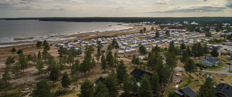 Pite Havsbad får köpa loss tomträtt av Piteå kommun. 
