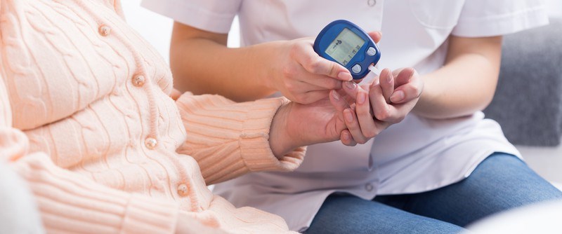 Fler ordinarie i verksamheterna skapade stabilitet och trygghet för både brukare och vikarier. 