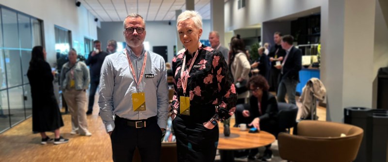Tomas Backeström och Sara Holm på plats på SKNTs årskonferens