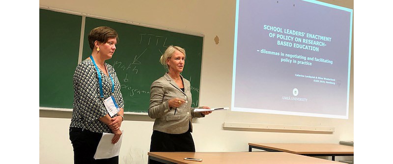 Catarina Lundqvist och Stina Westerlund presenterar en pågående forskningsstudie: School Leaders’ Enactment of Policy on Research-based Education – Dilemmas in Negotiating and Facilitating Policy in Practice