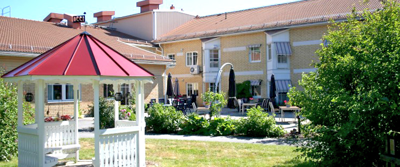 Lugn och skön uteplats på Berggården.