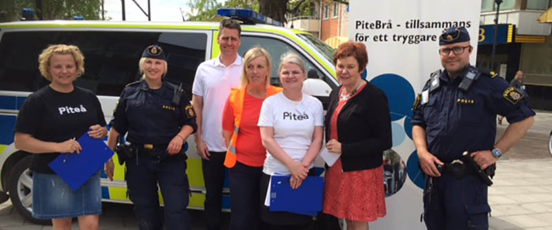 I Pitebrå ingår representanter från polisen, kommunen, köpmannaföreningen, Pitebo samt Villaägarna.