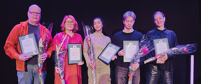 Årets kulturpristagare och stipendiater inom idrott och kultur samlades på Kaleido. Isak Lundbergs mamma tog emot priset i hans ställe.