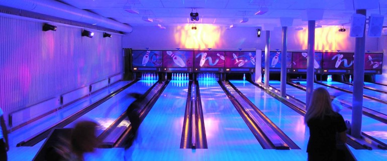 Moonlightbowling