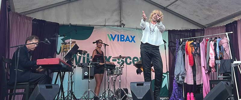 Petter Snives show avslutade kvällen med sin show Musikal, svett och tårar.