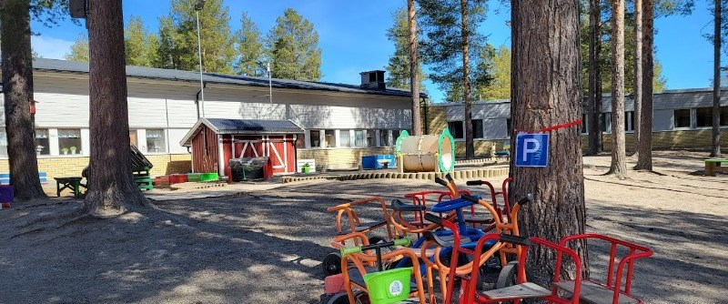 Gula längans utegård