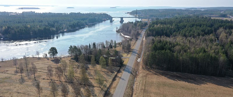 Vybild över Pitsund, där Norrbotniabanan kommer att passera på bro.