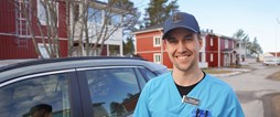Joel Salmonsson, specialistundersköterska .