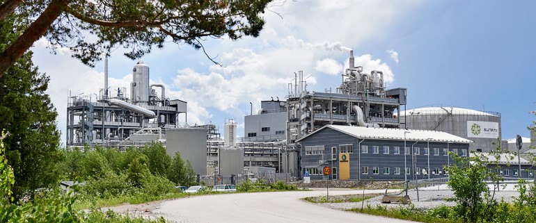 Bioraffinaderiet SunPine producerar innovativa och hållbara produkter baserade på råtallolja.