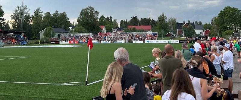 Pitebor får möjlighet att låna årskort till PIF:s hemmamatcher i fotboll. 