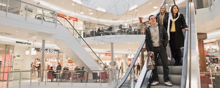 Shopping in Gallerian
